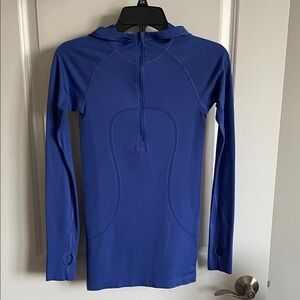 Lululemon Athletica Royal Blue pullover half zip-Hoodie